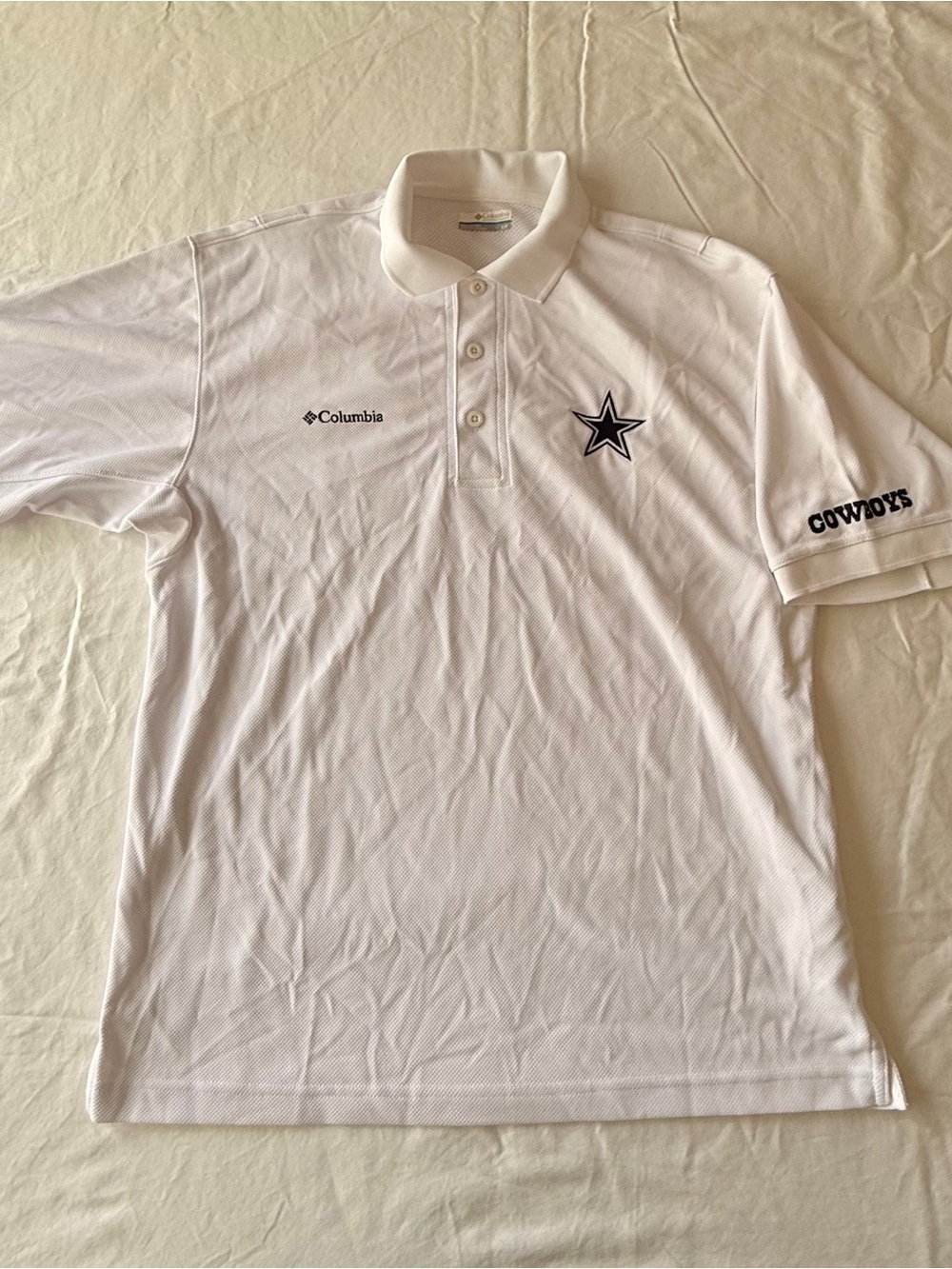 Columbia White Men’s Dallas Cowboys Polo with Navy Star